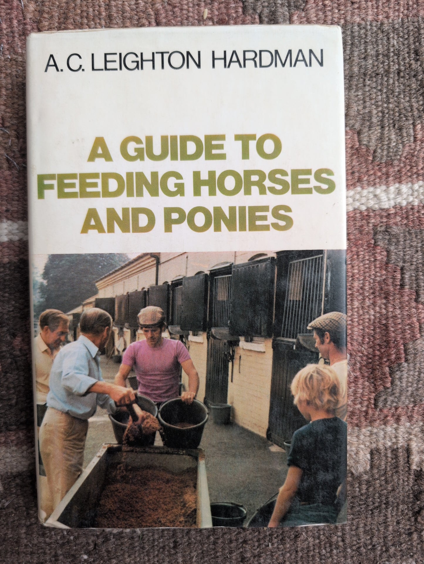 A Guide to Feeding Horses and Ponies