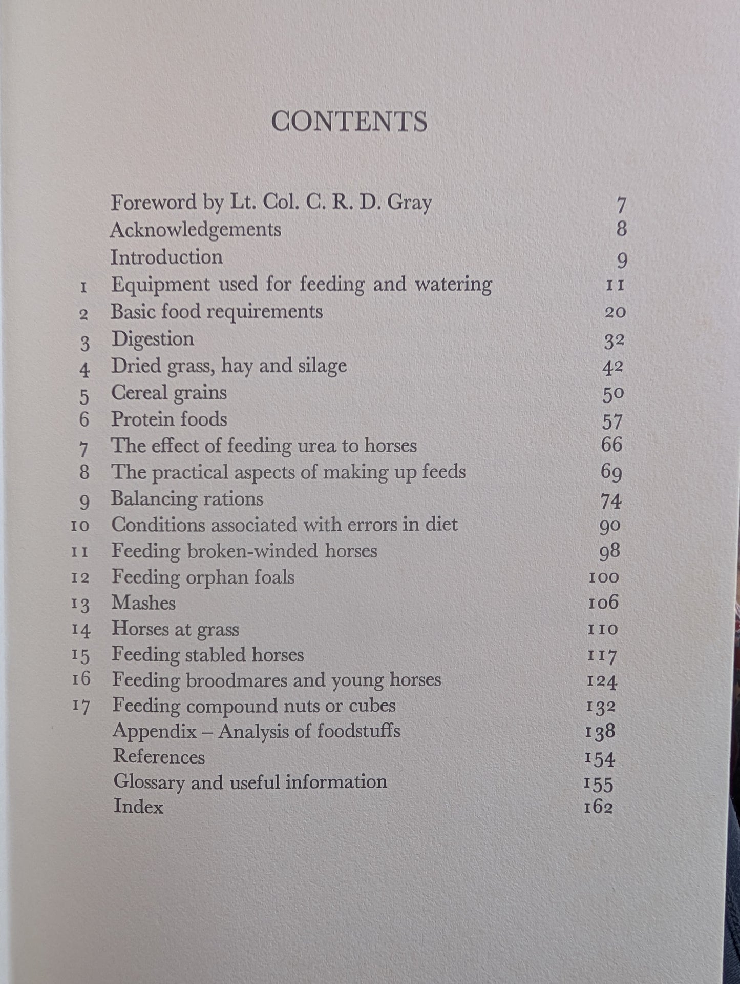 A Guide to Feeding Horses and Ponies